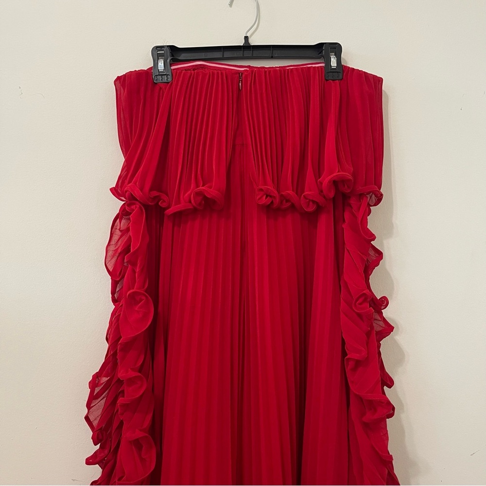 Badgley Mischka Strapless Pleated Ruffle Gown - Picture 13 of 14